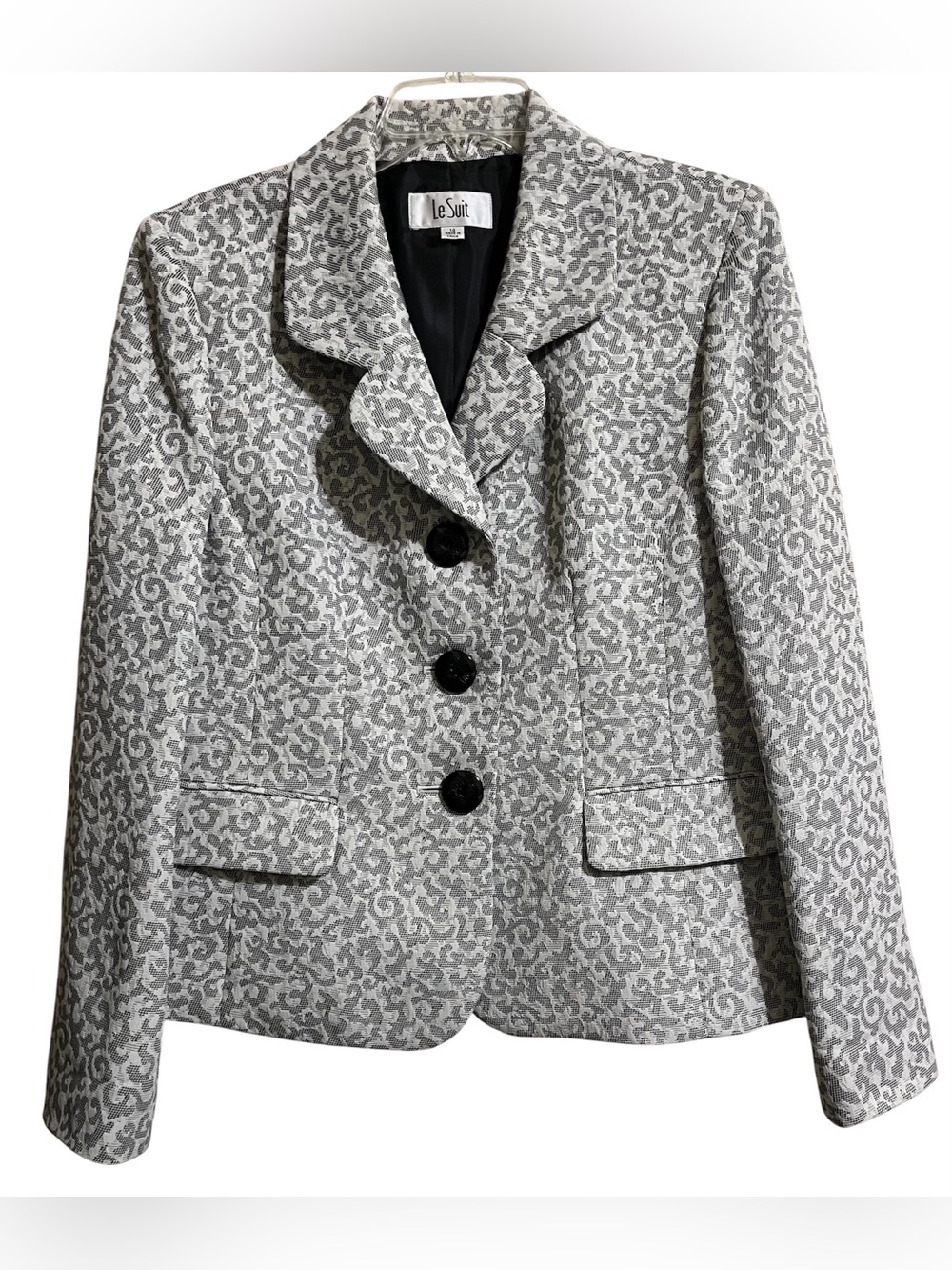 Le Suit Women’s Lace Mesh Gray White Black 3 Button Jacquard Blazer Jacket 14